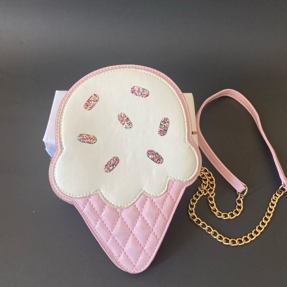Olivia Miller Girl crossbody